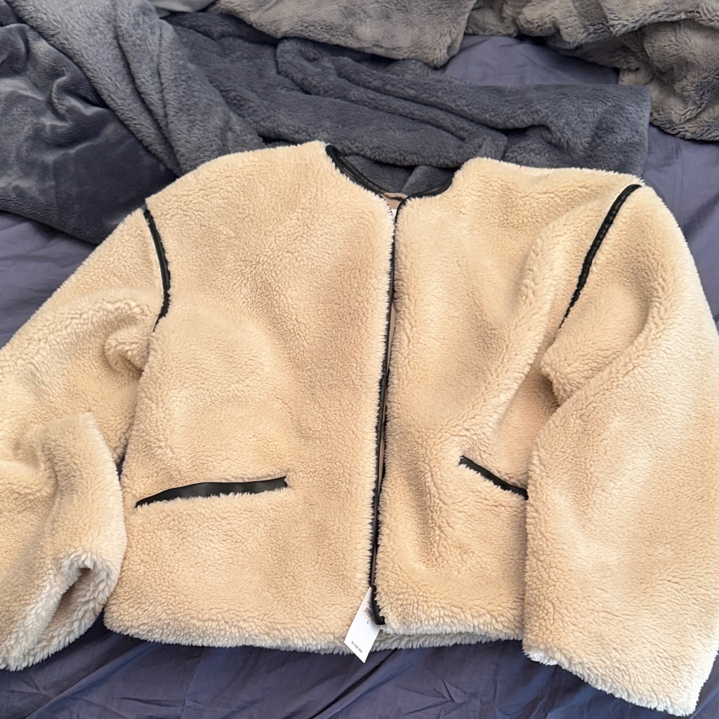 Gap Cream Sherpa Jacket With Black Trim